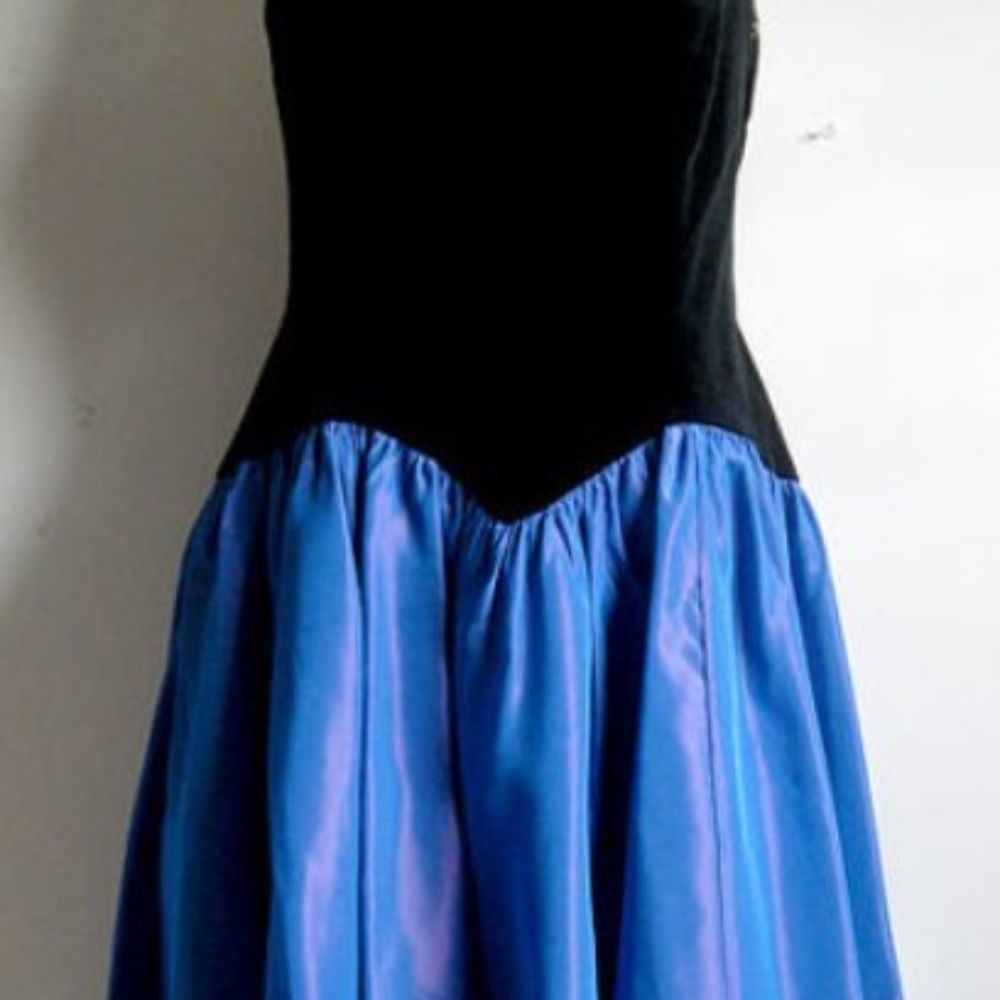 Laura Ashley Vintage Black Velvet & Taffeta Tea Dress Great Britain UK 12, US 10 - Picture 8 of 16